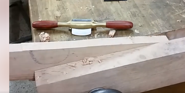 Spokeshave Flat - Raboteuse à main à base plate