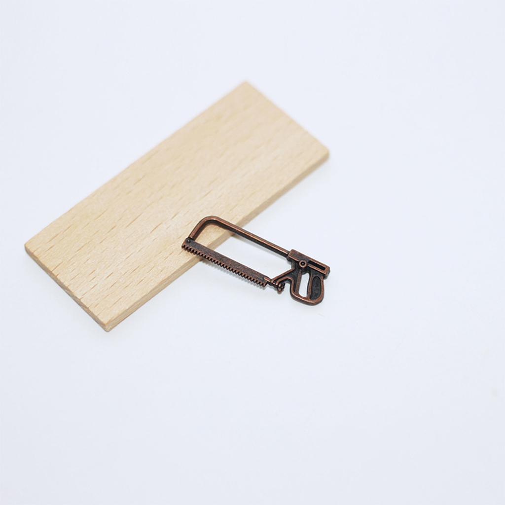 Outil de simulation, scie en a - Woodworking Simulator avis et prix
